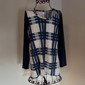 LuLaRoe Navy and Cream Plaid Long Sleeve Top